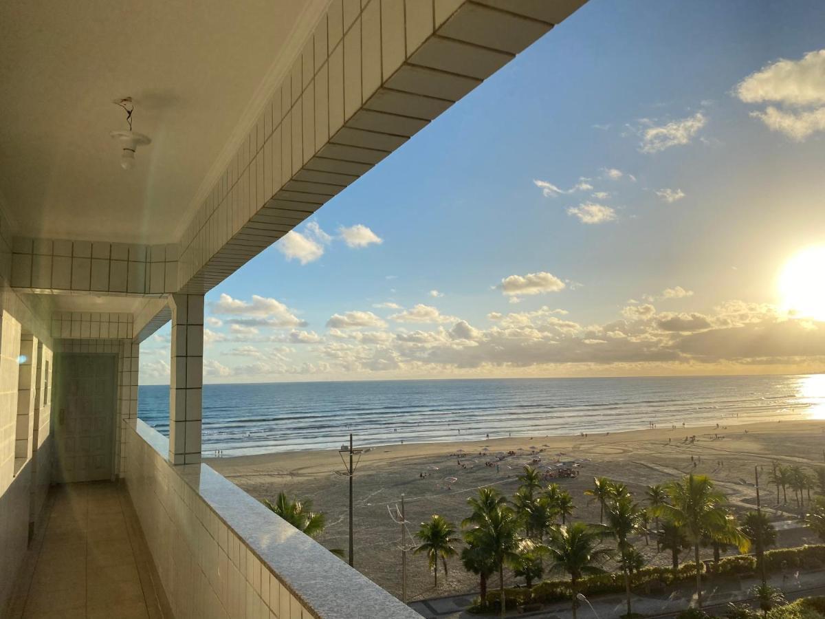 Apartment Pe Na Areia Canto Do Forte, Wi-fi,estacionamento Praia Grande (Santos)